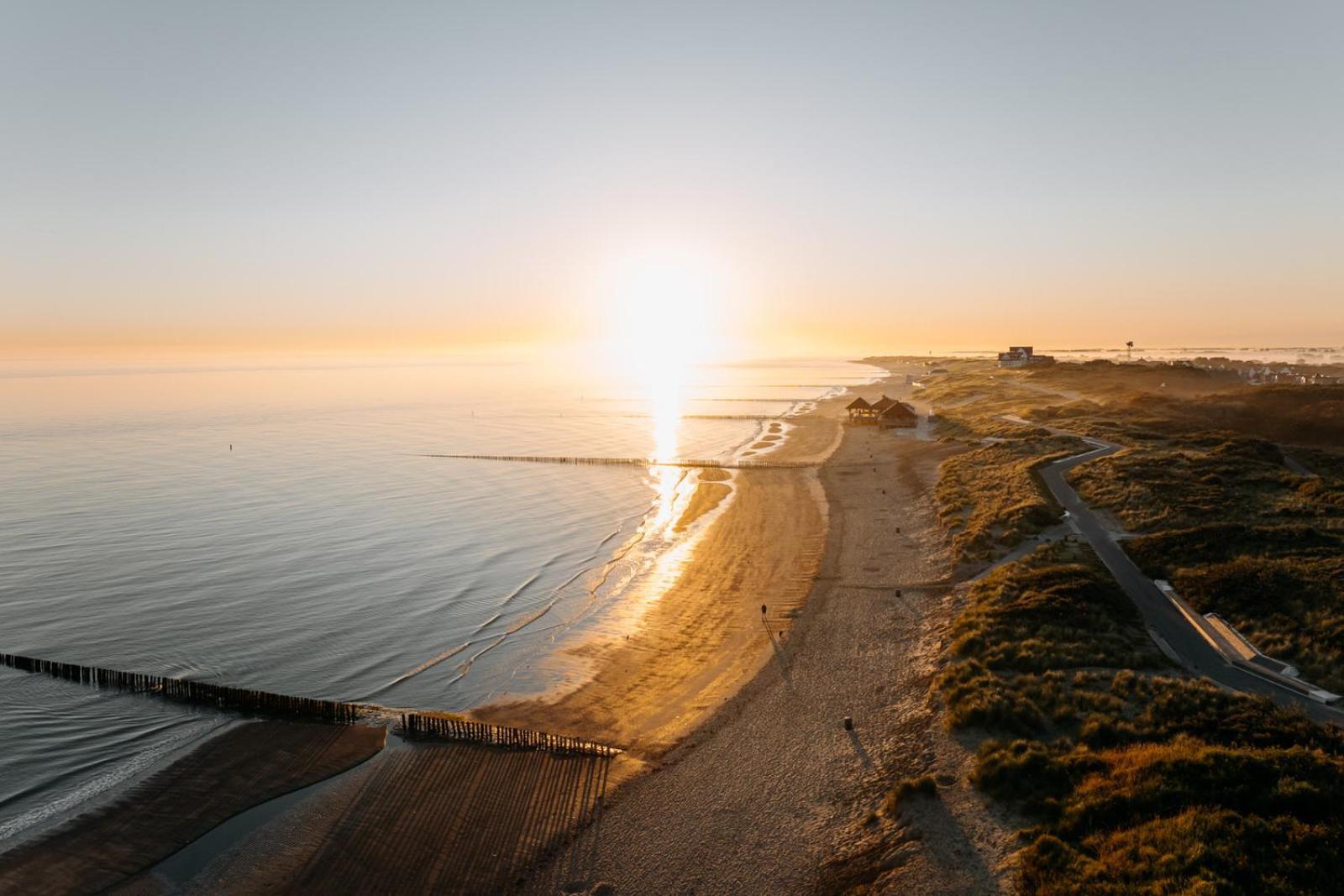 Yacht By Strandhotel - Hotel Service & Wellness Cadzand Exterior photo